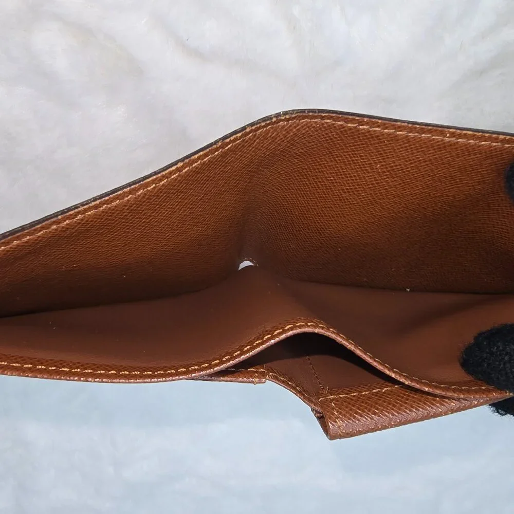 LOUIS VUITTON Folded Wallet Porte Vieille Credit Monet Monogram